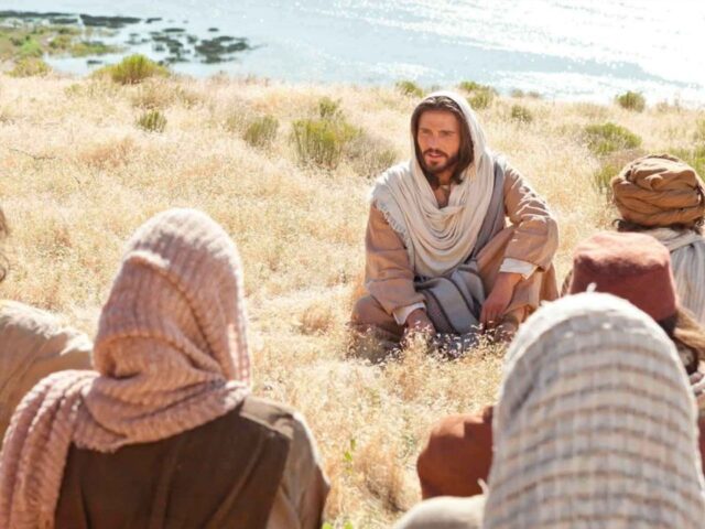 Jesus_Christ_teaching