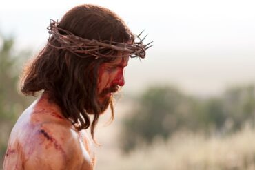 THE WOUNDS OF JESUS (3) – NAILED TO THE CROSS